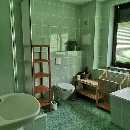 Monteur- Und In Hainichen - Obergeschoss Oder Dachgeschoss - Familie Weber Bockendorf