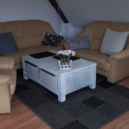 Monteur- Und In Hainichen - Obergeschoss Oder Dachgeschoss - Familie Weber Lägenhet Bockendorf