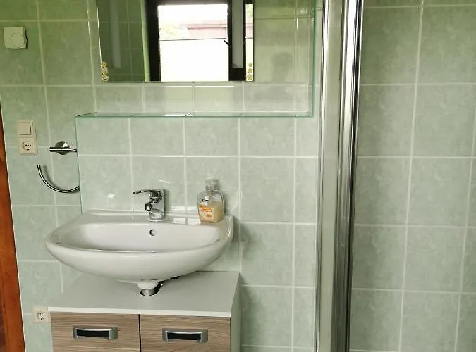 Monteur- Und In Hainichen - Obergeschoss Oder Dachgeschoss - Familie Weber Apartmán *
