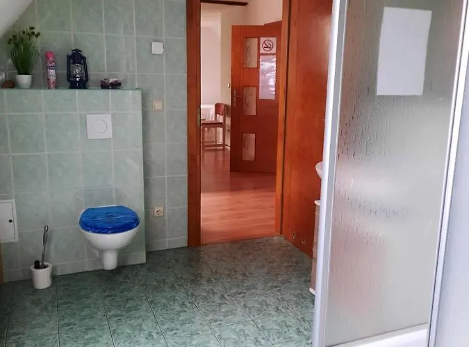 Monteur- Und In Hainichen - Obergeschoss Oder Dachgeschoss - Familie Weber Apartmán Bockendorf