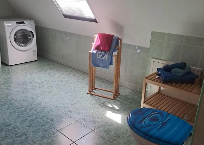 Monteur- Und In Hainichen - Obergeschoss Oder Dachgeschoss - Familie Weber * Bockendorf