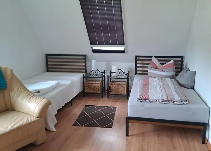 Monteur- Und In Hainichen - Obergeschoss Oder Dachgeschoss - Familie Weber Apartmán Bockendorf
